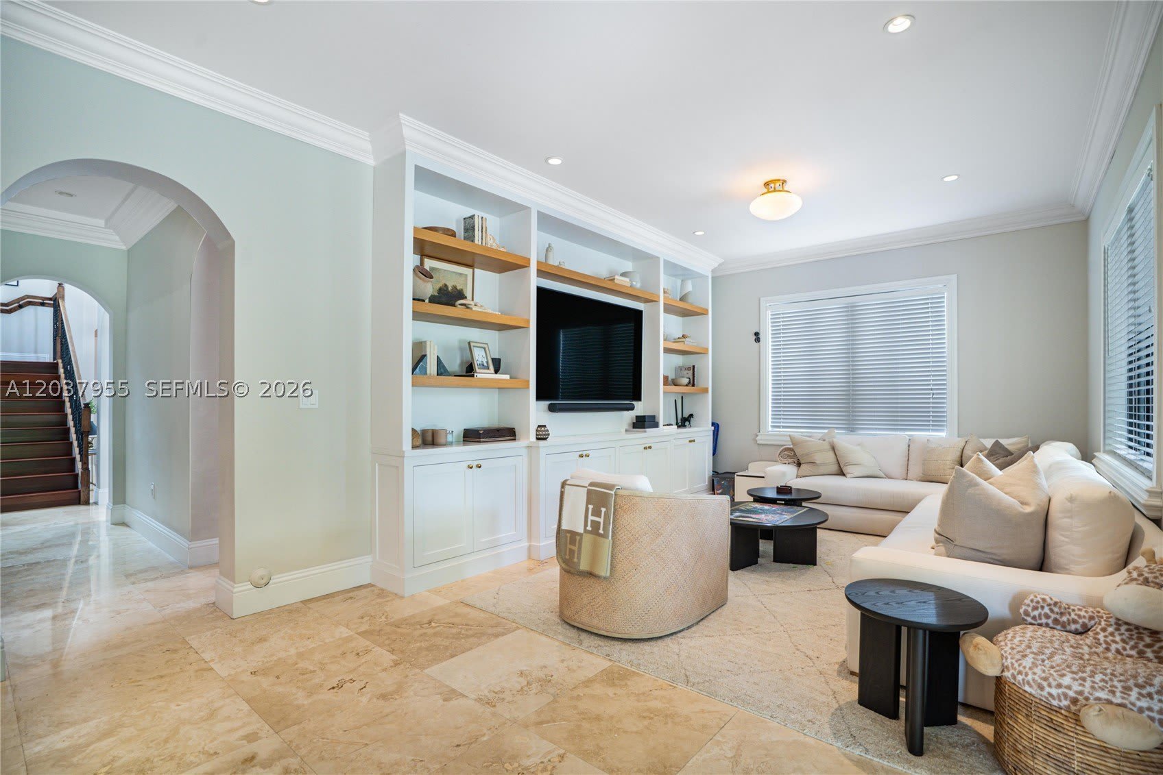 8919 NE 10th Ave – photo 4