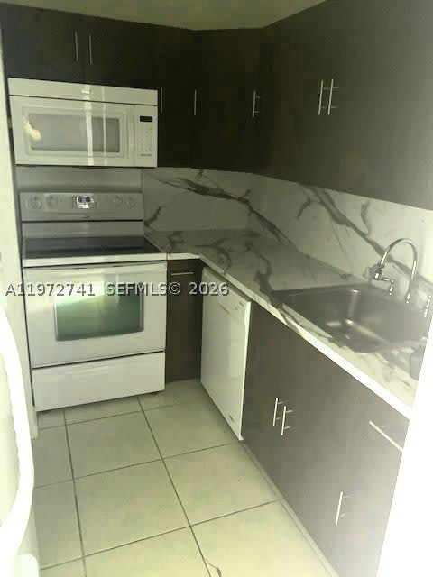 13714 SW 90th Ave – photo 5