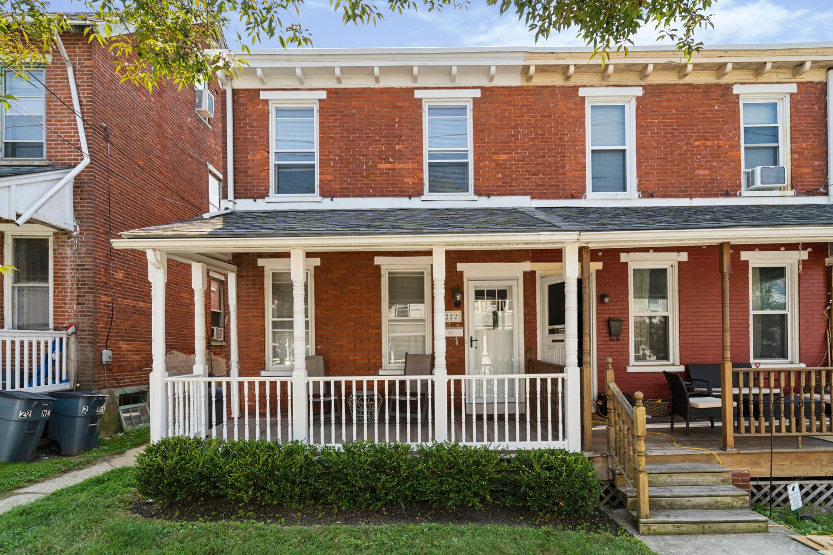 Beautiful Twin In West Chester Borough W Off Street Parking – photo 1