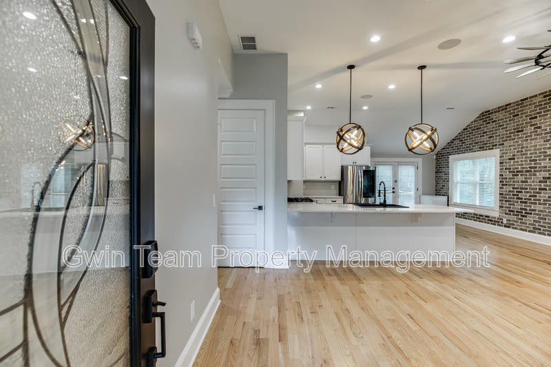 75 Cherry St – photo 5