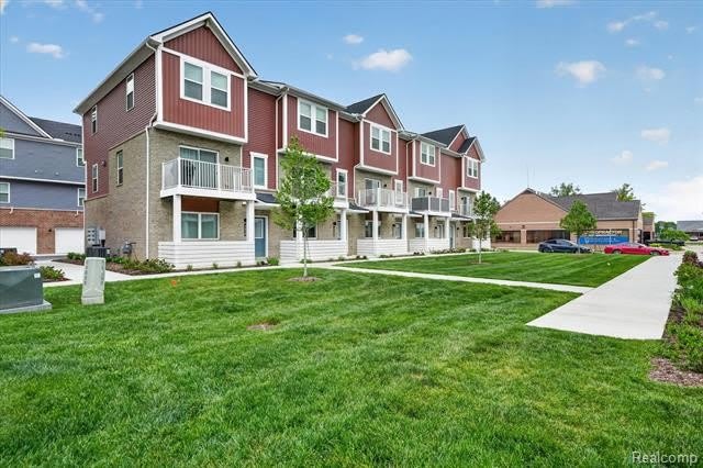 4876 E Ludlow Lane – photo 2