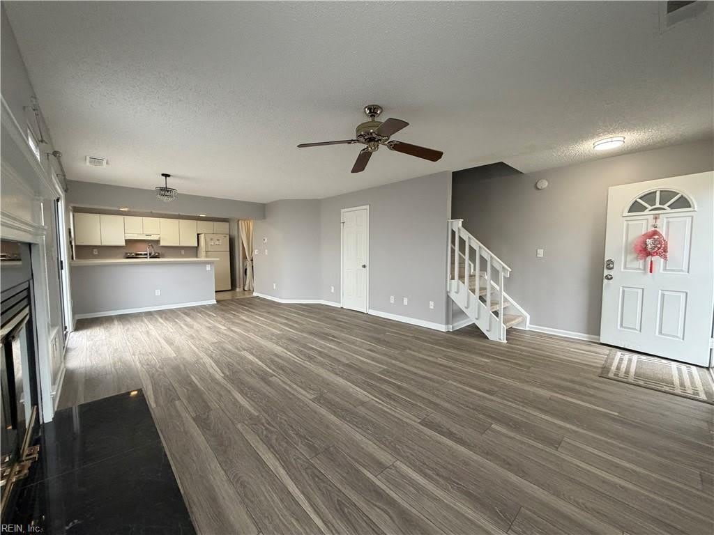 5608 Tourmaline Court – photo 4