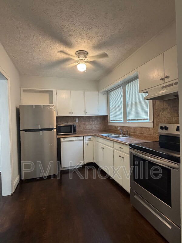 4032 Walker Blvd. – photo 2