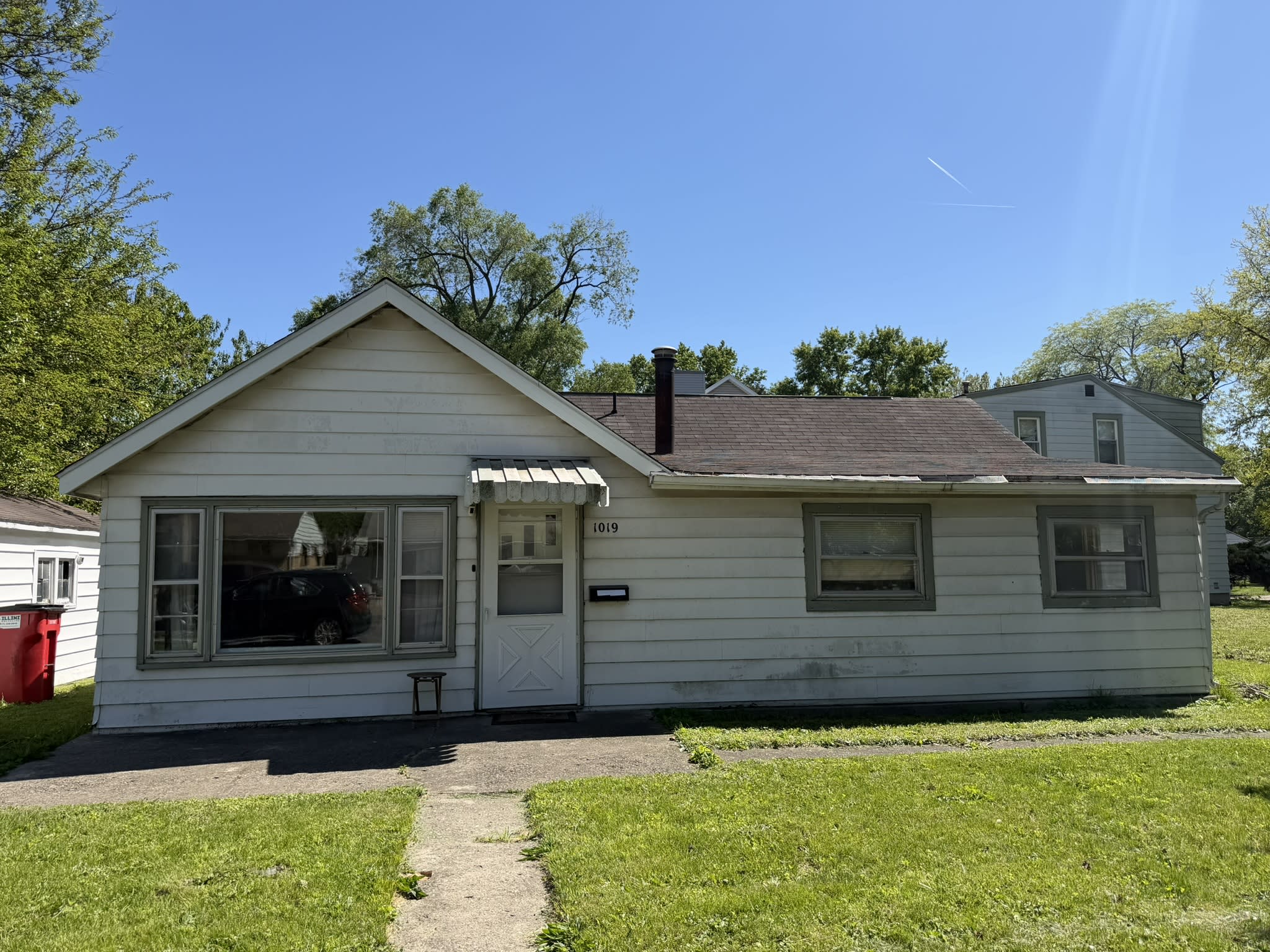 1019 West Bradley Avenue – photo 1