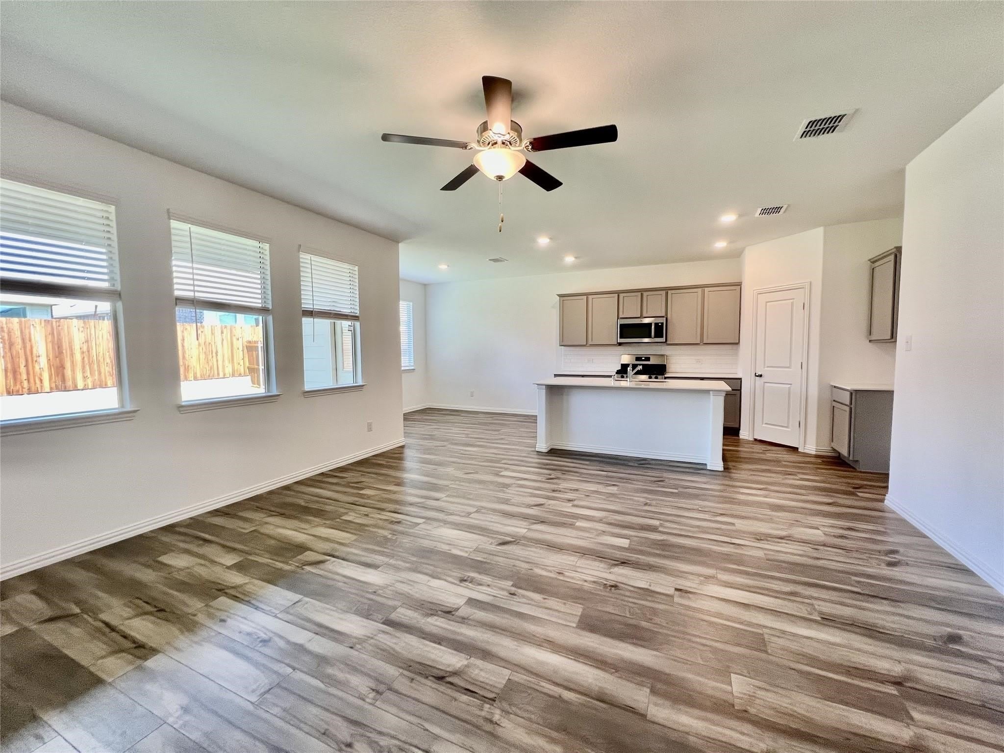 1208 Sequoia Lane – photo 4