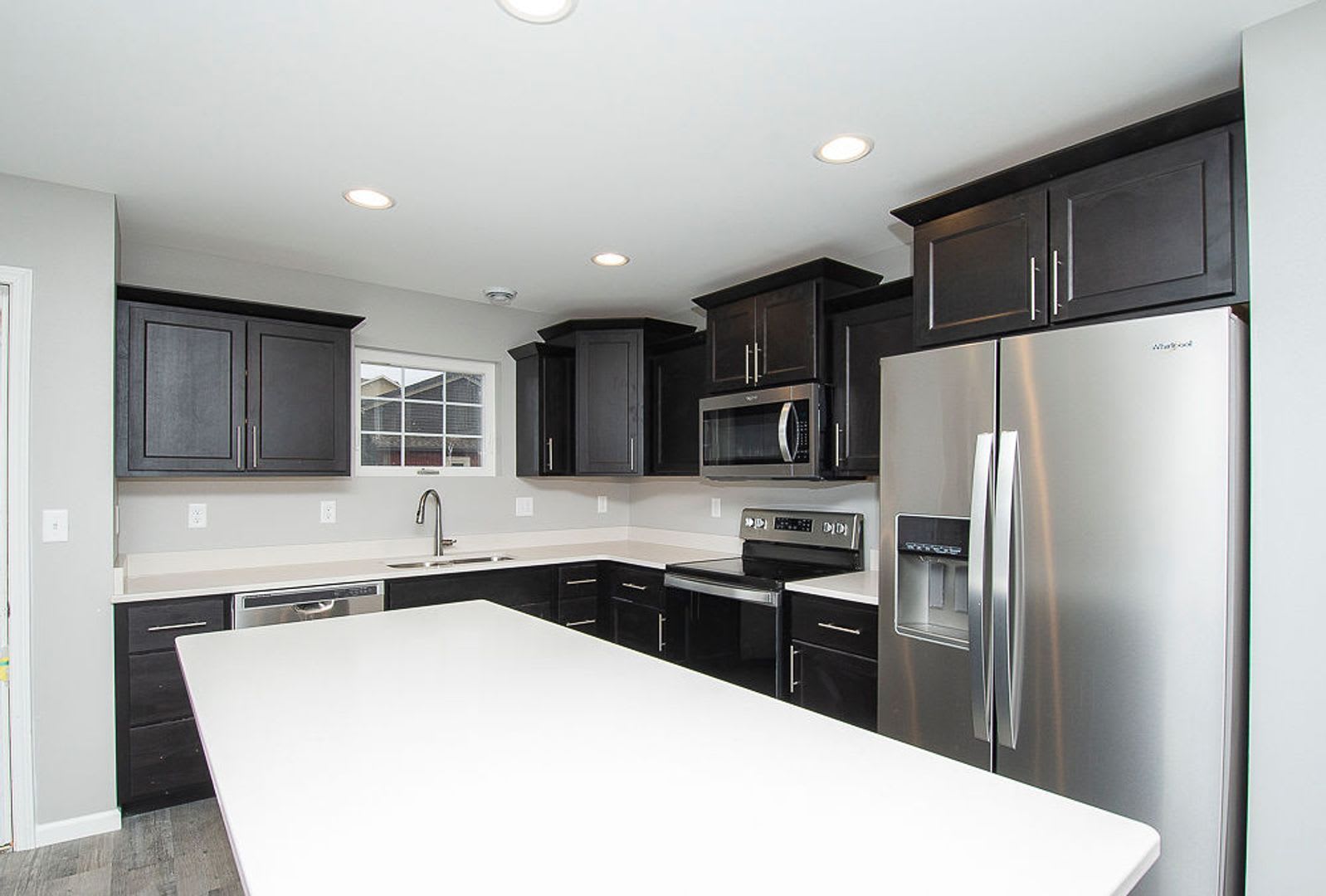 For a limited time, receive a $1,000 Move-In Credit! – photo 5