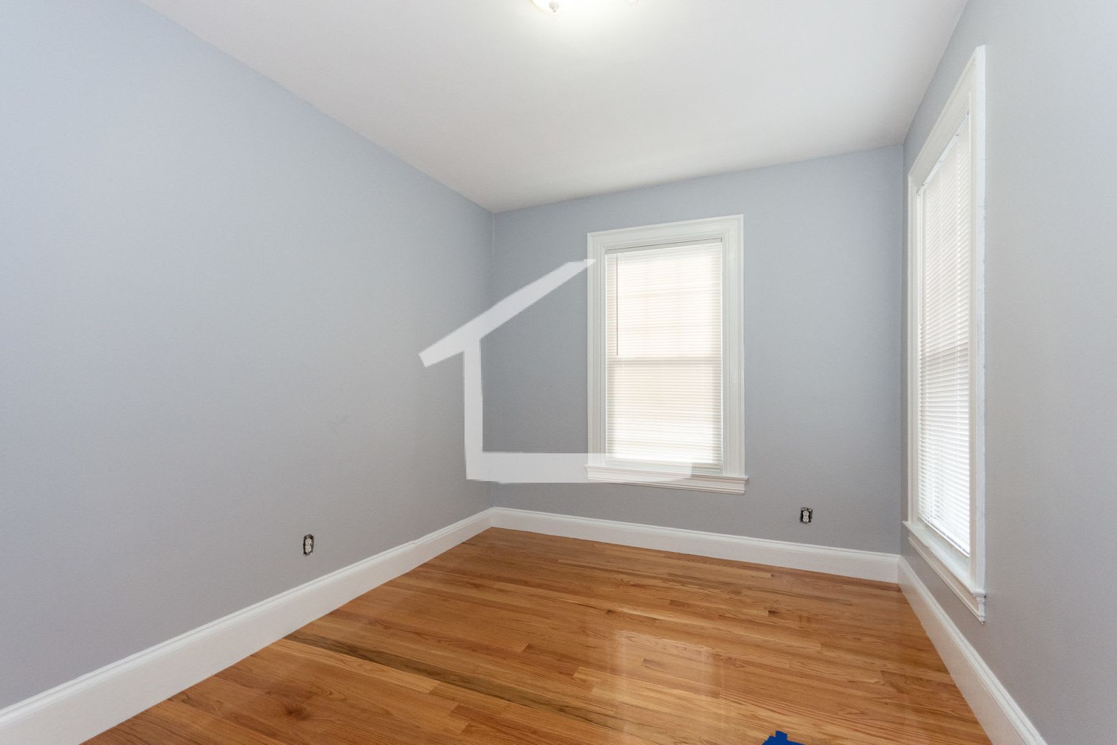 7bed 3bath in Allston is available on 9/1 – photo 2