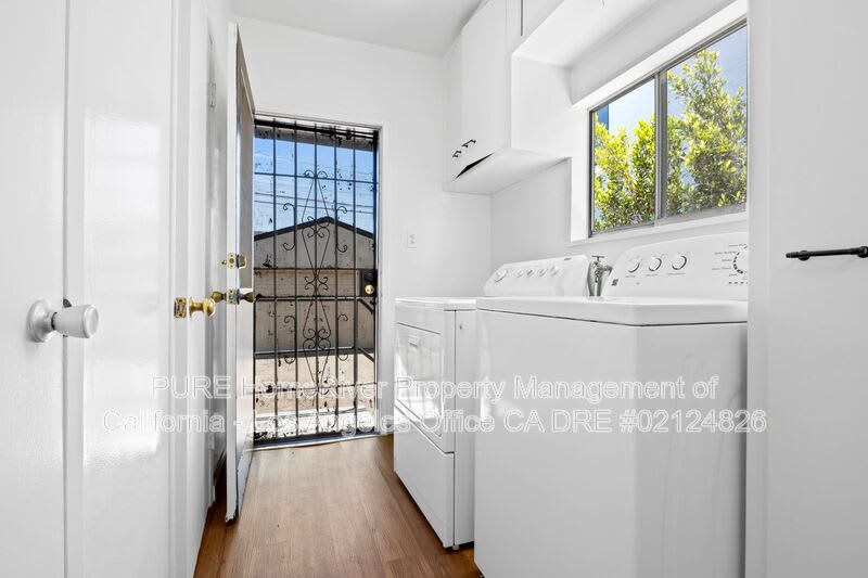 1534 Hayworth Ave – photo 4