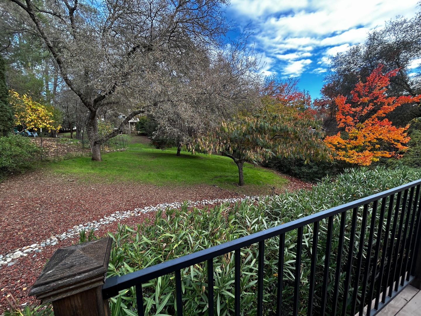 Beautiful Lake Wildwood Home on Cul-de-sac – photo 2