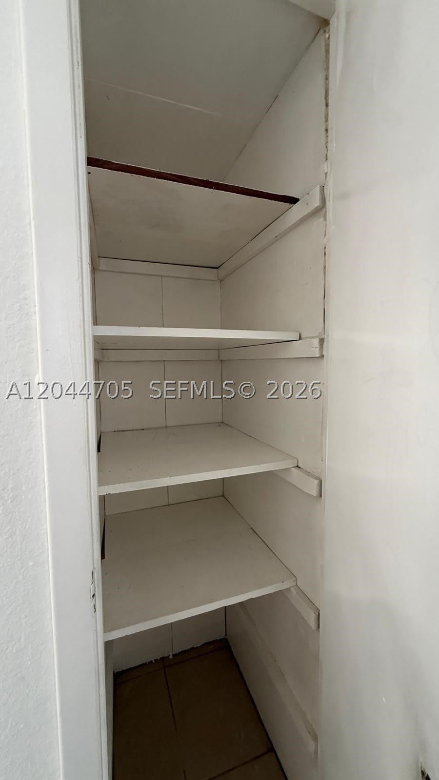 1525 Nw 18Th Ct – photo 3