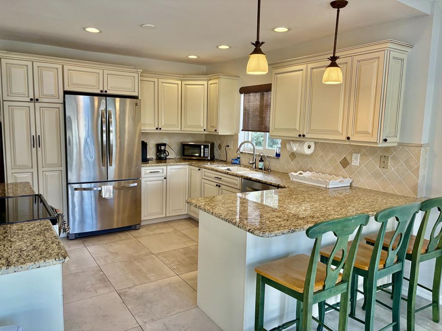Home – photo 2