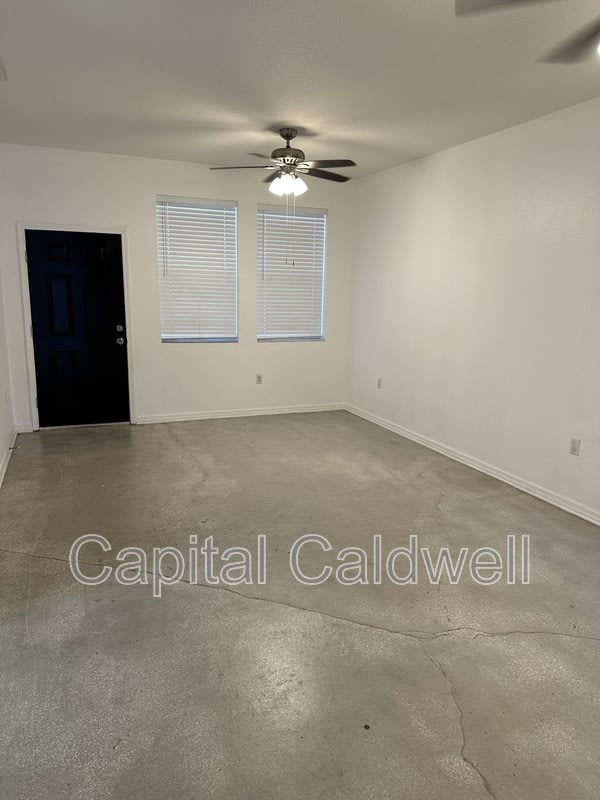 1215 E 29Th Ave – photo 3