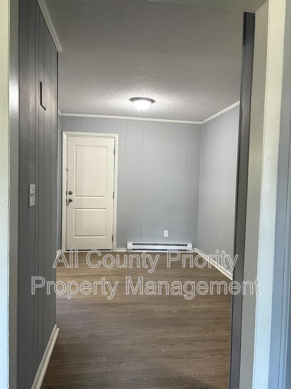 1706 Carolina St E, A – photo 4