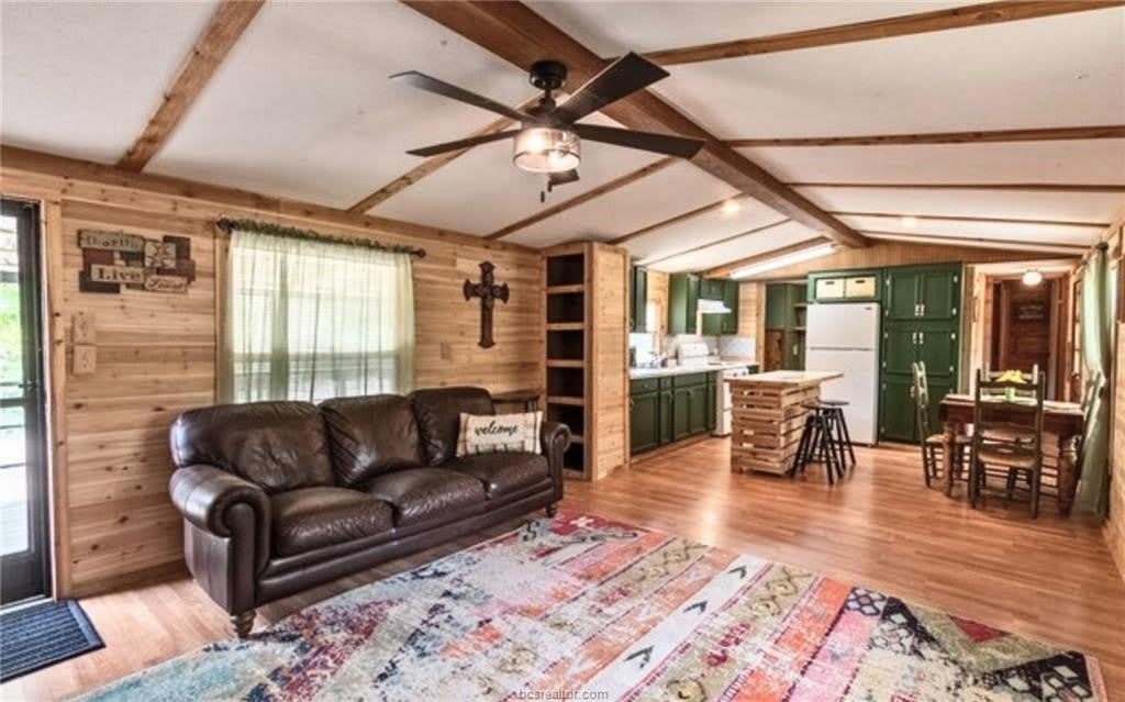 3812 Private Road 2034 – photo 2