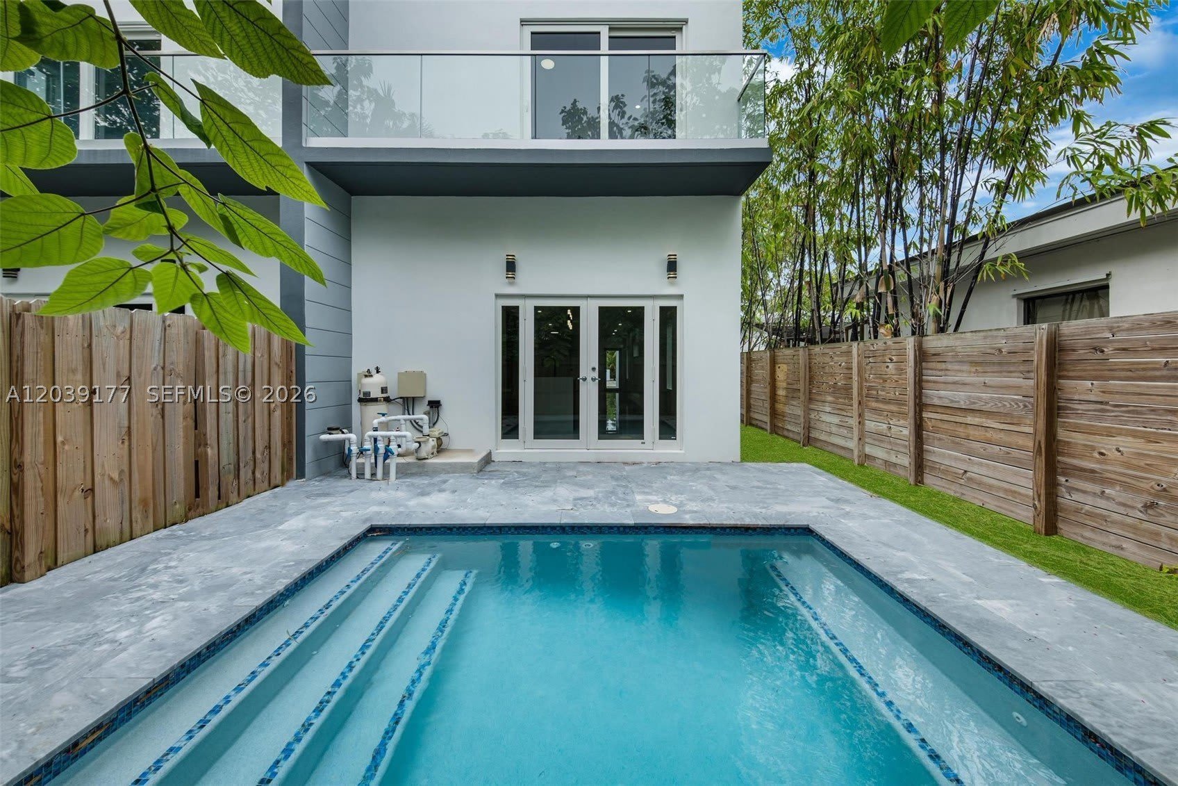 3142 Carter St – photo 1