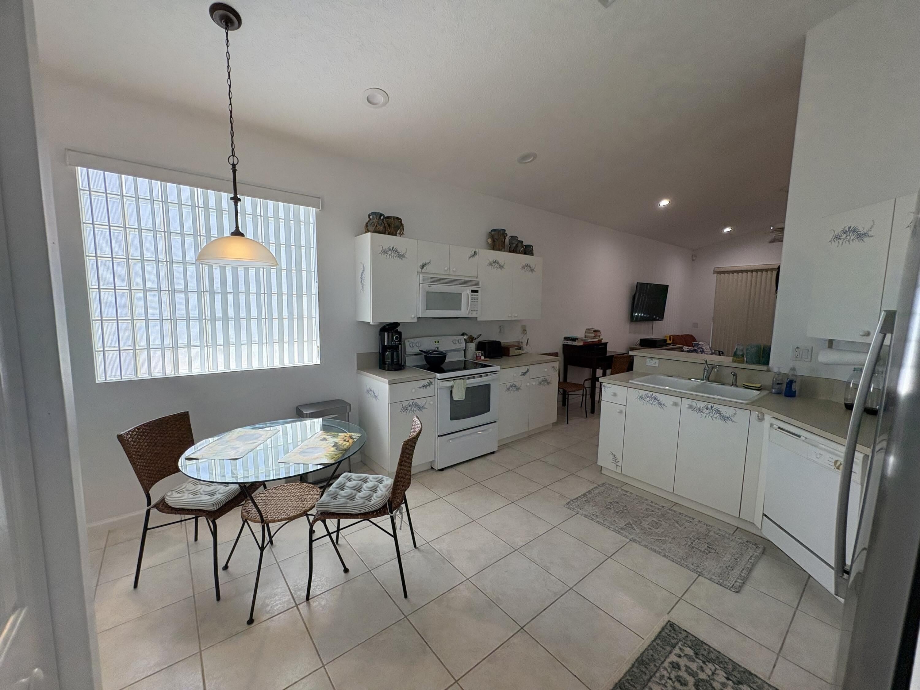 15426 Fiorenza Circle – photo 5