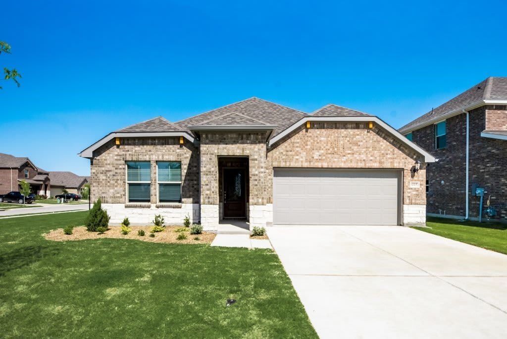 605 Cedar Springs Drive – photo 2