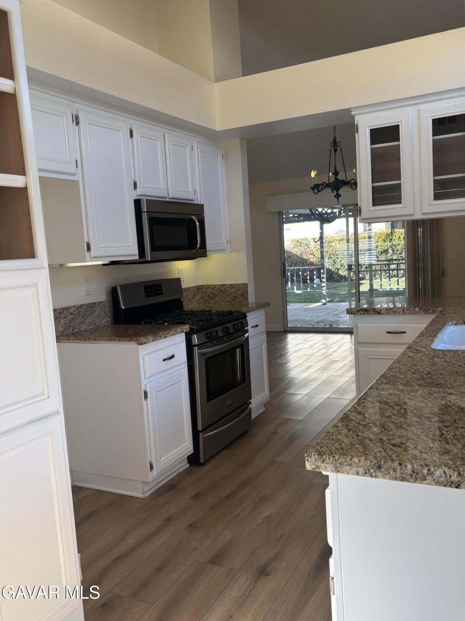 3021 Mariposa Avenue – photo 5