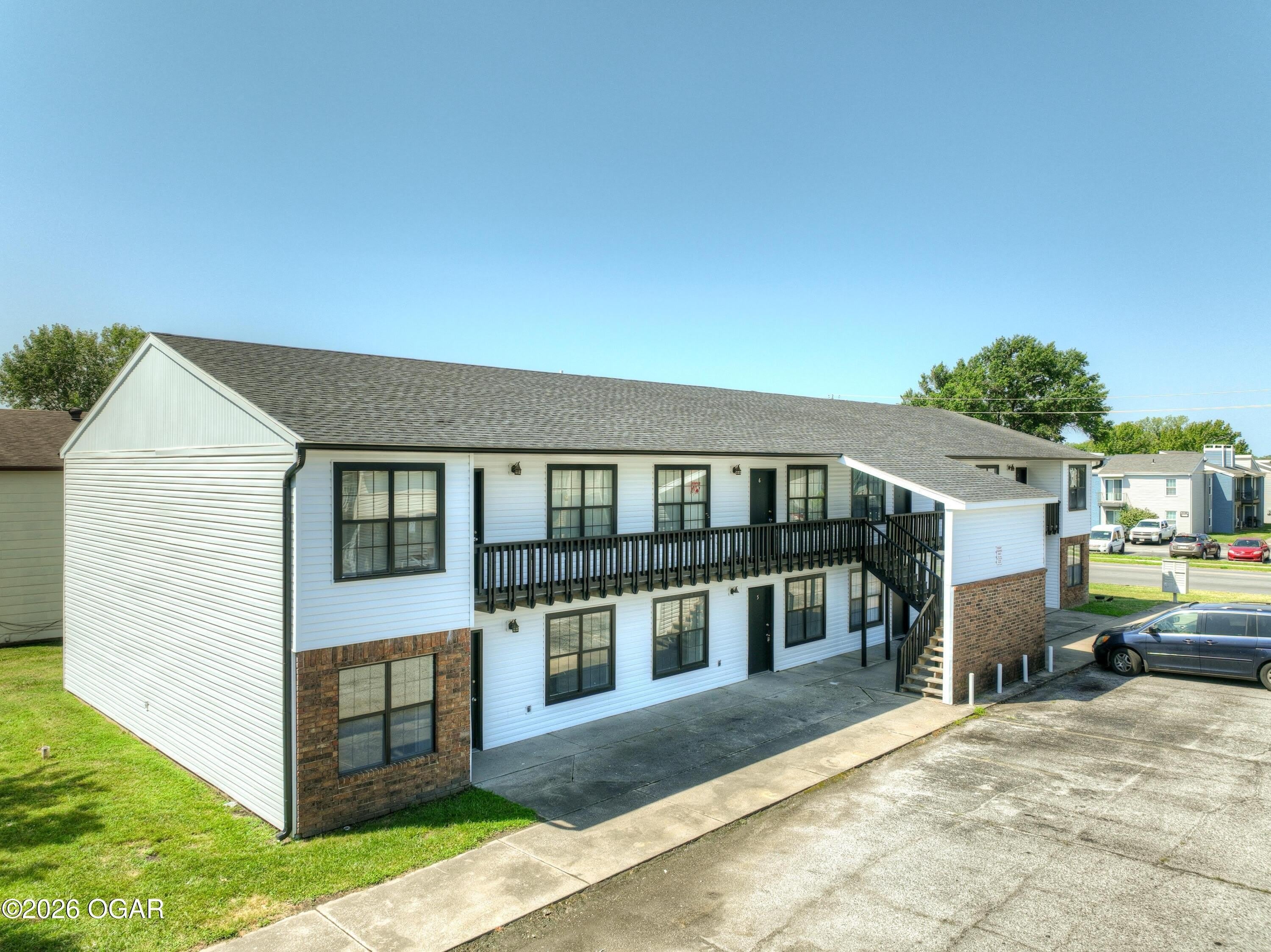 1007 S Saint Louis Avenue – photo 3
