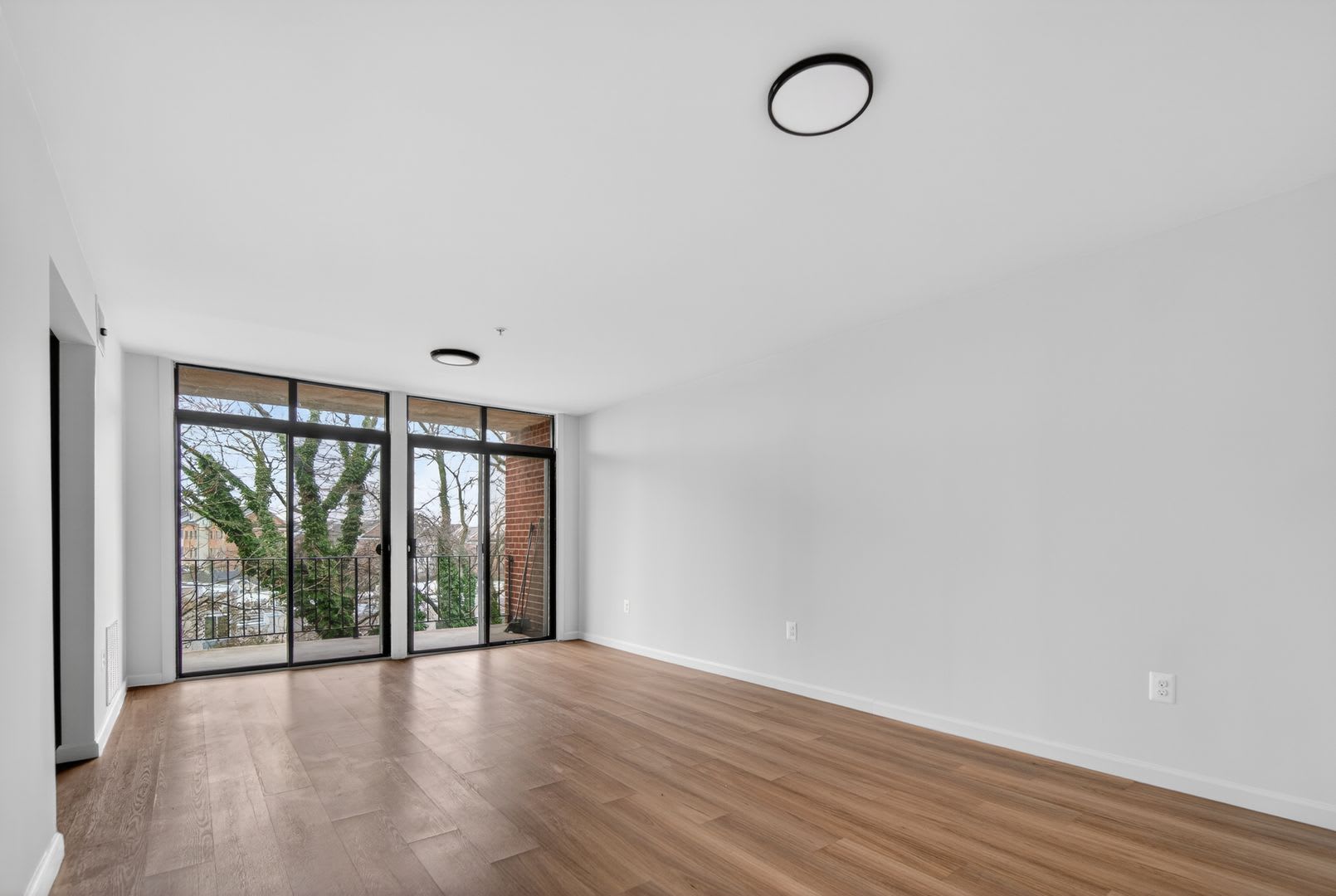 851 Yuma, LLC – photo 1