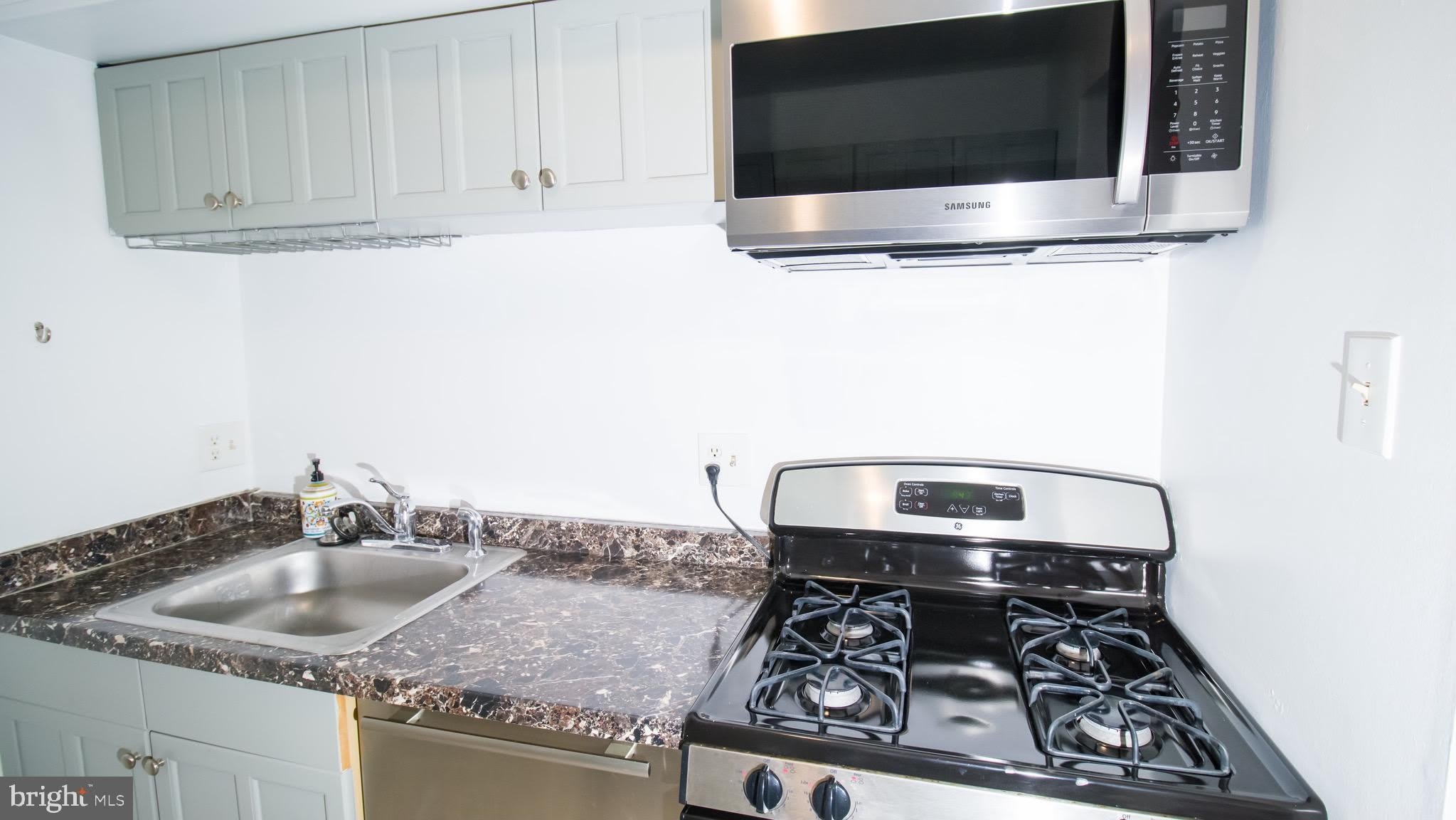 11602 VANTAGE HILL – photo 5