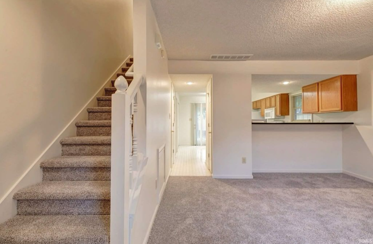 894 East Sherwood Hills Drive – photo 4