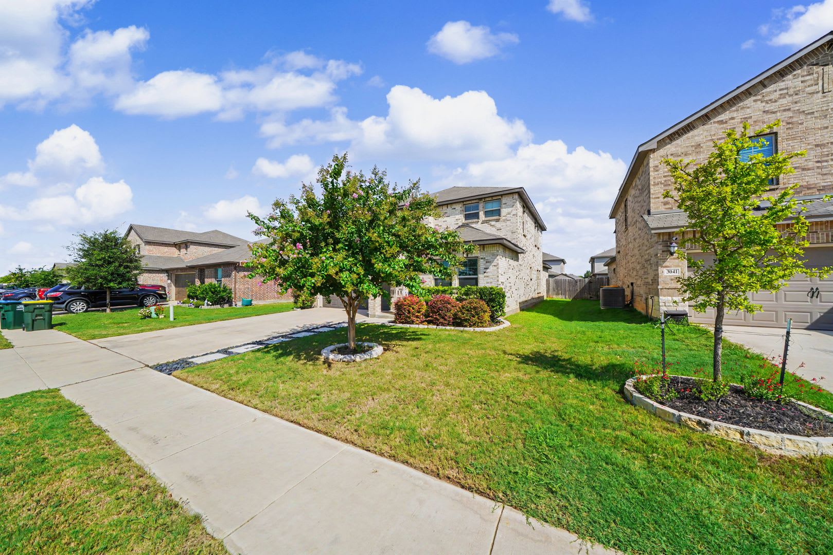 Spacious 5-Bedroom Home in Schertz – photo 4