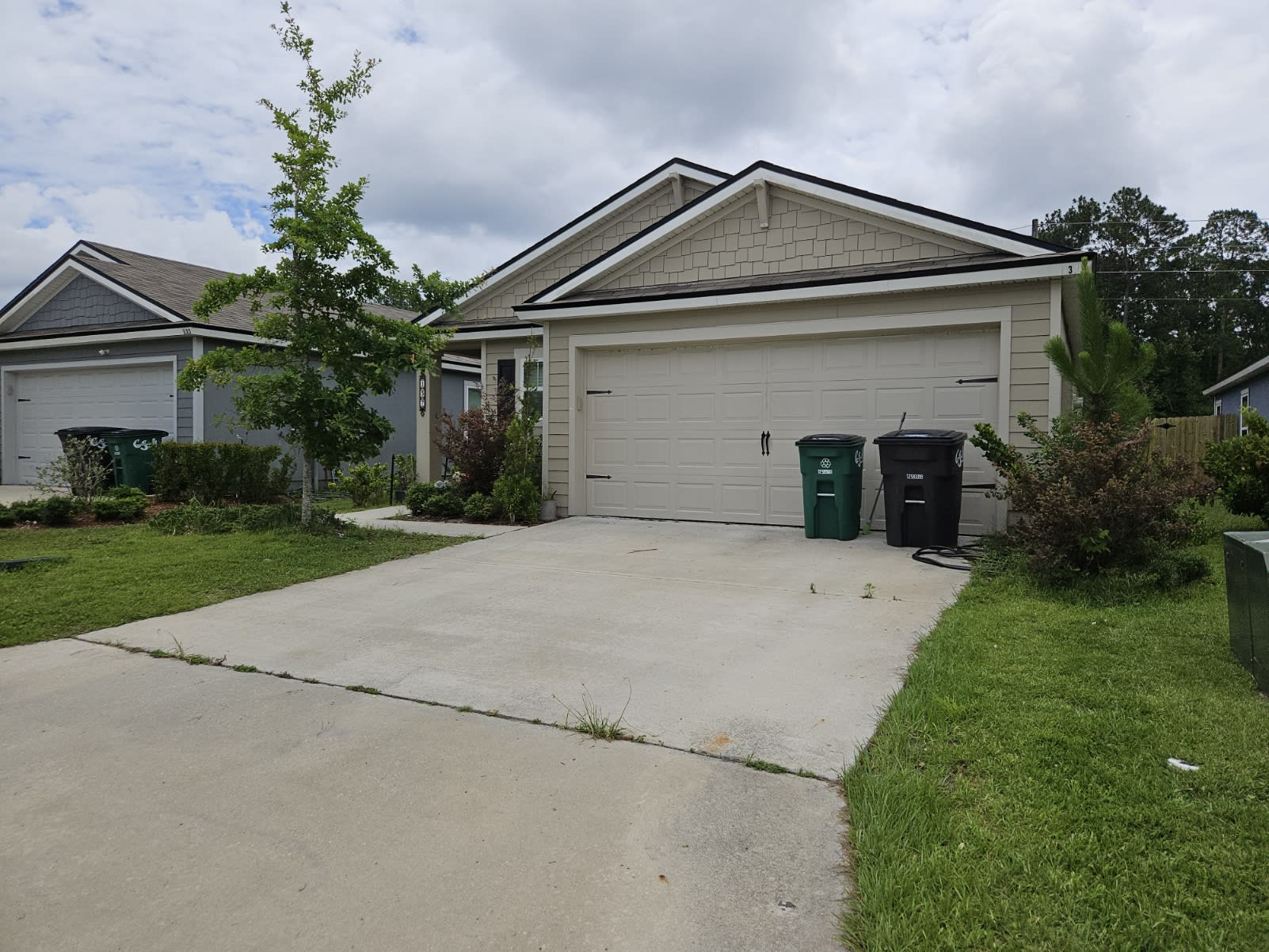 137 Teakwood Dr – photo 2