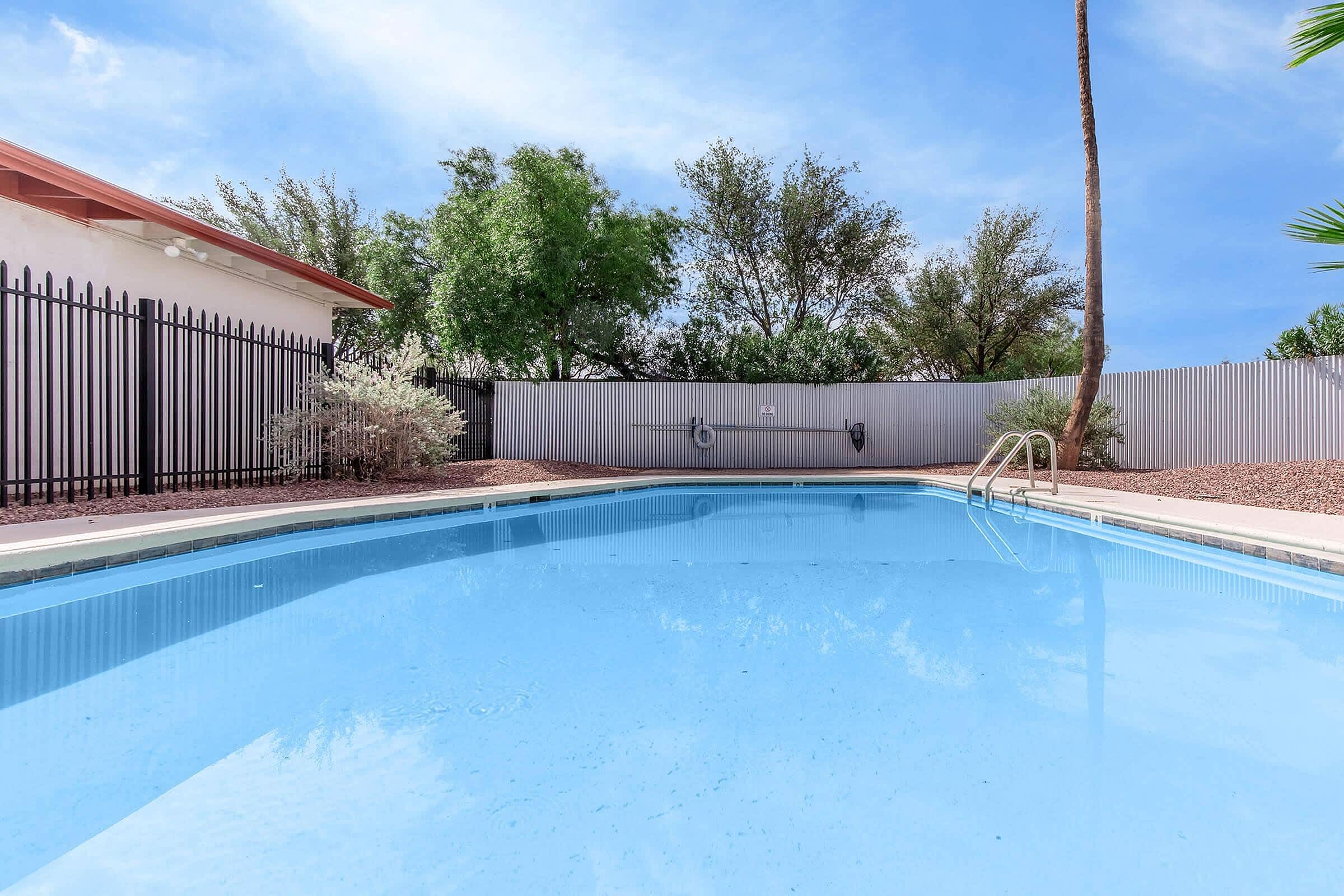 4652 East 17th Street – photo 4