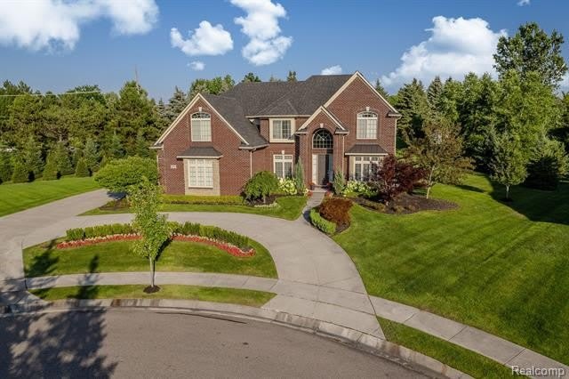 16946 NIAGARA Drive – photo 2