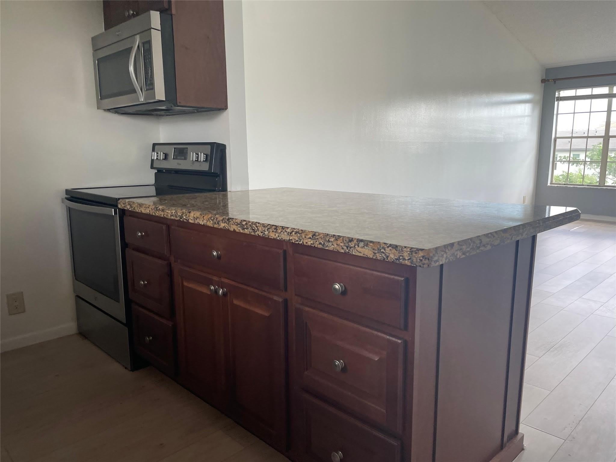 6324 LA COSTA Drive – photo 2