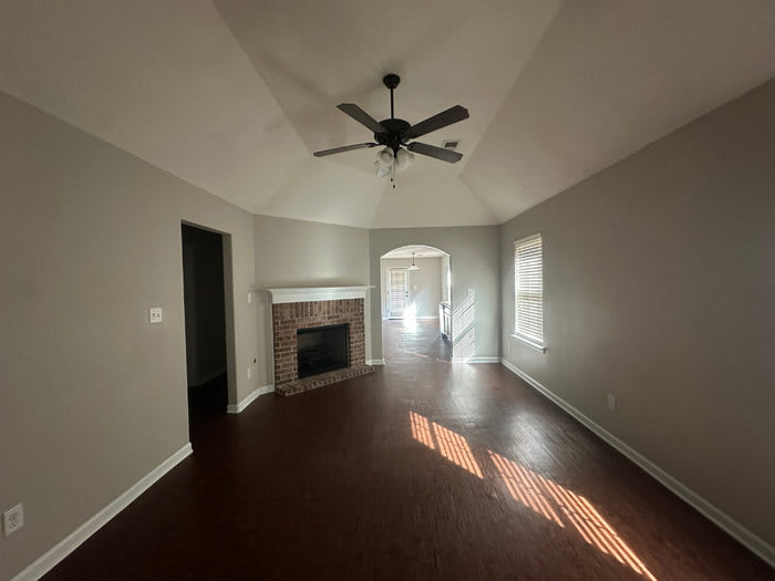 5674 Sycamore Woods Drive – photo 3
