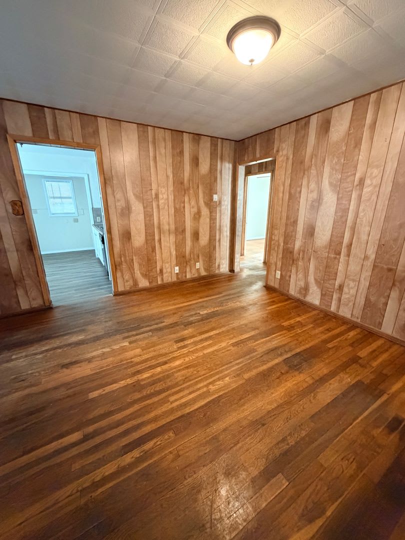 Harlandale 2 Bedroom 1 Bath Ready For Move In – photo 4