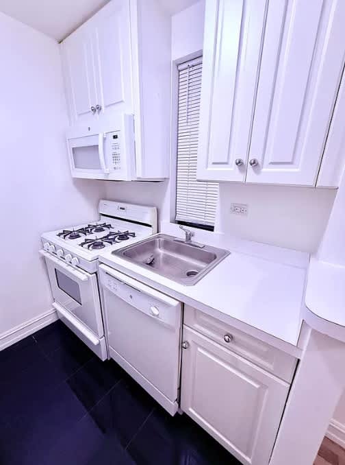 231 E 46th St – photo 4