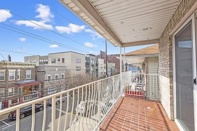 118 70TH ST – photo 5