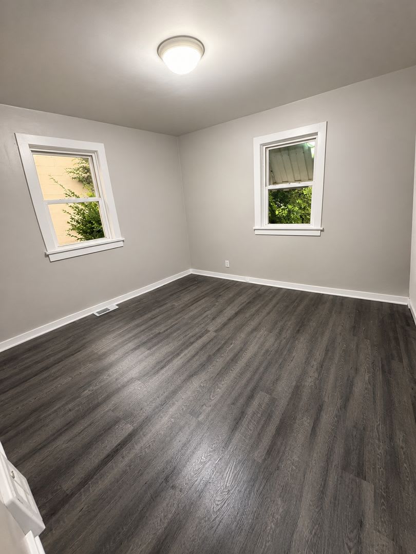 2 bedroom 1 bathroom house – photo 5
