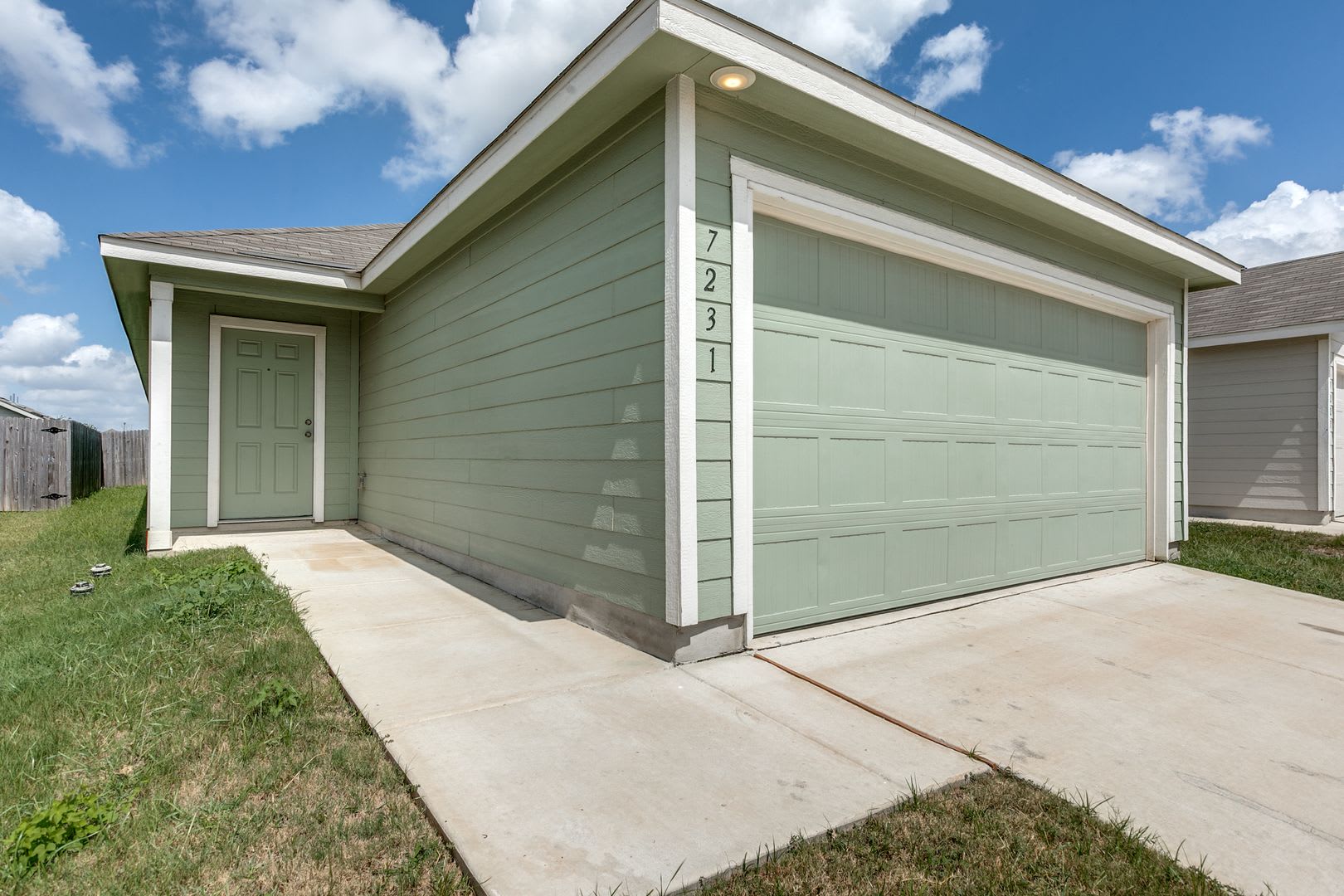 Well Maintained 4-Bedroom Home Near Lackland AFB – photo 3