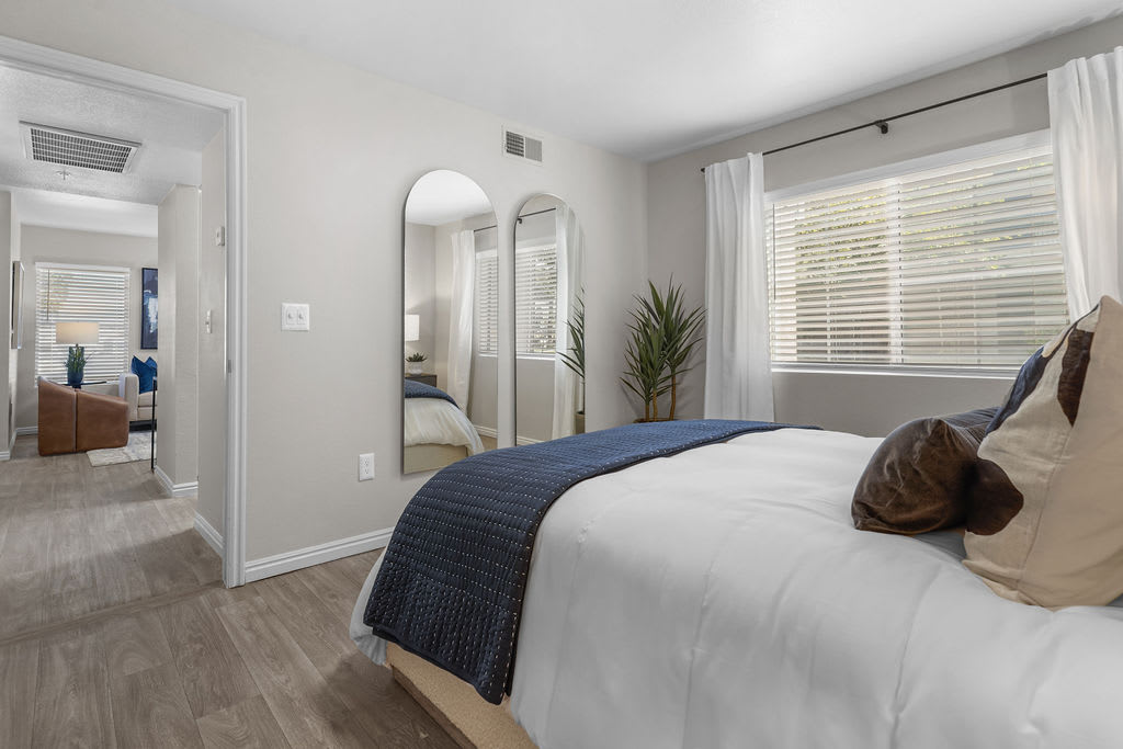Remington Apartments – photo 3