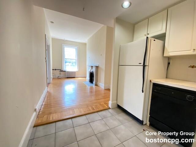233 Beacon St. – photo 3