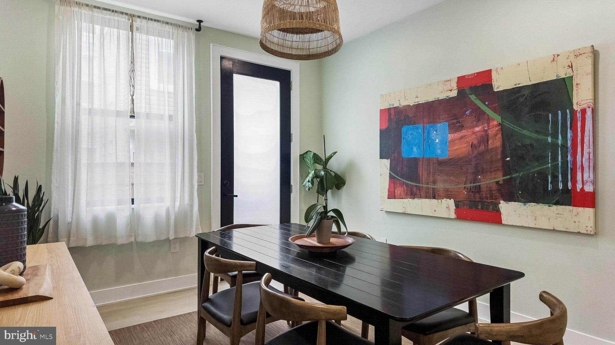 1764 WATERLOO Street – photo 4