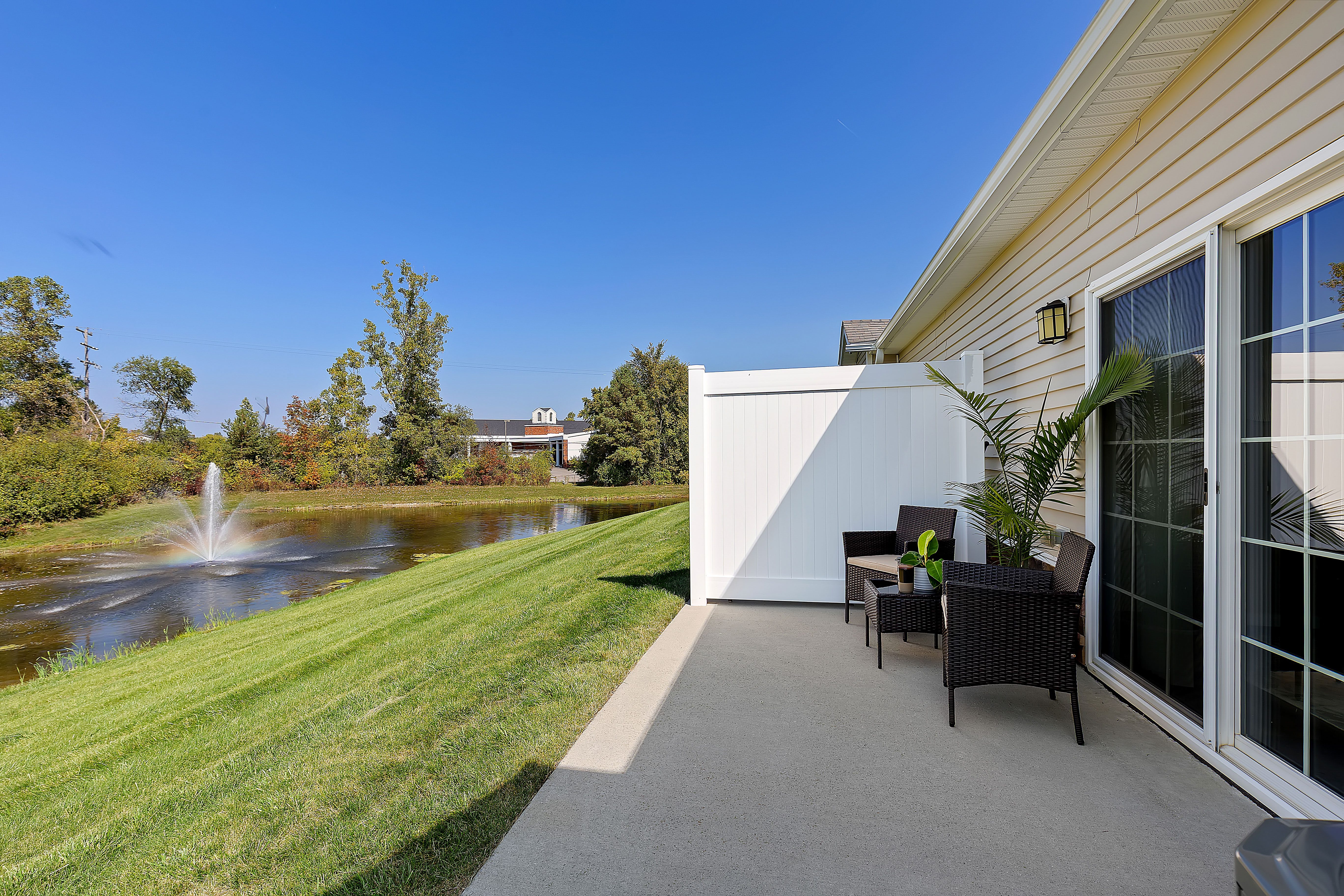 Redwood Grand Blanc – photo 4
