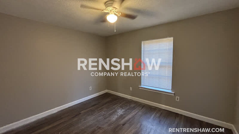 3247 Thirteen Colony Mall 3a – photo 2