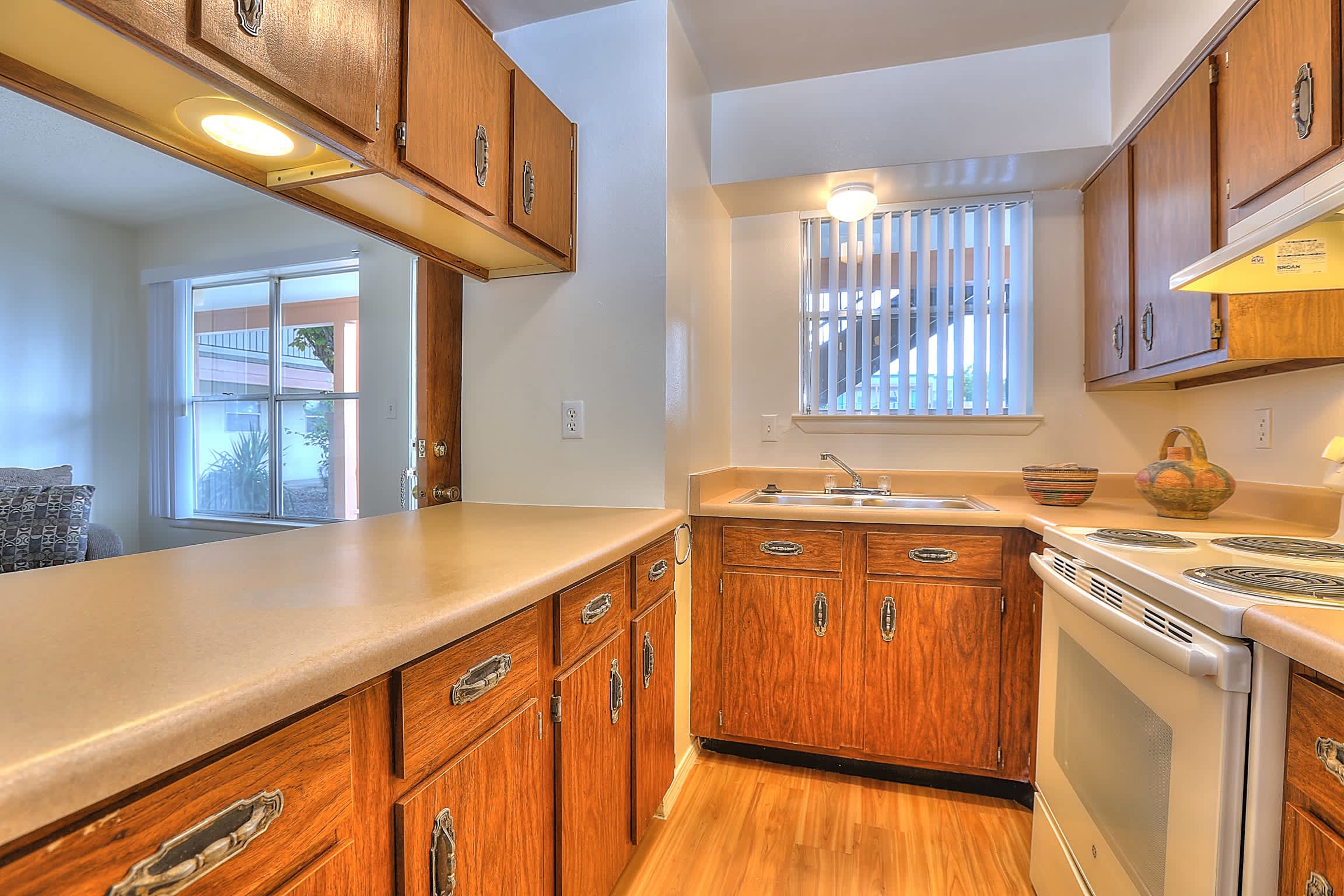 Fair Plaza Apartments – photo 5
