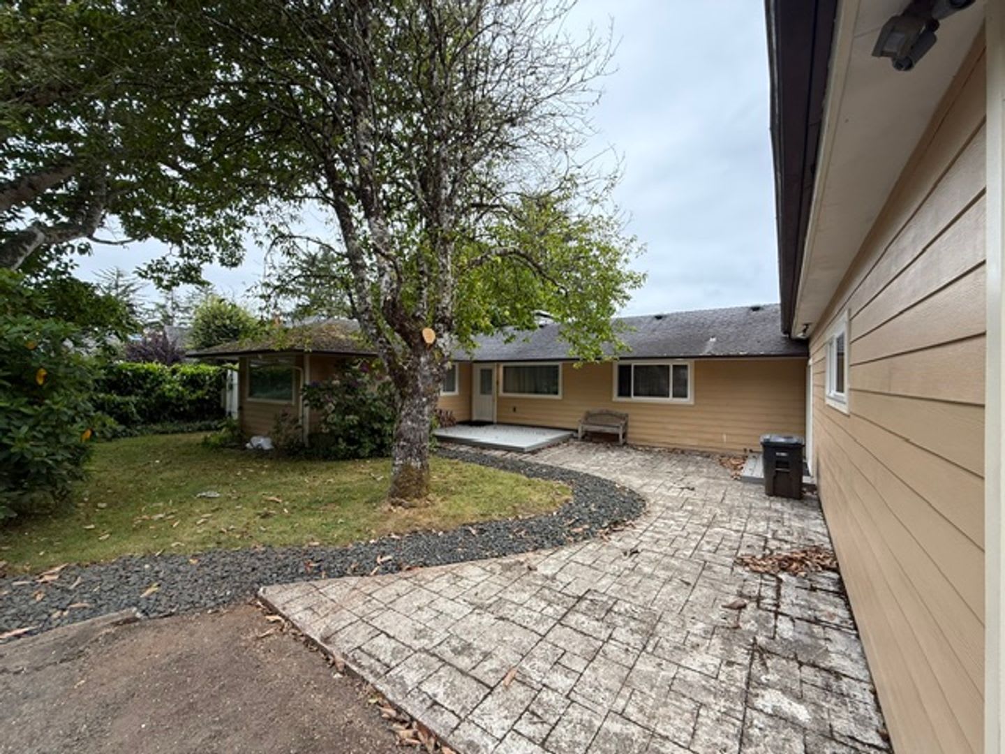 Breathtaking Ocean Views from this 3 Bedroom, 2 bath executive home on large lot – photo 3