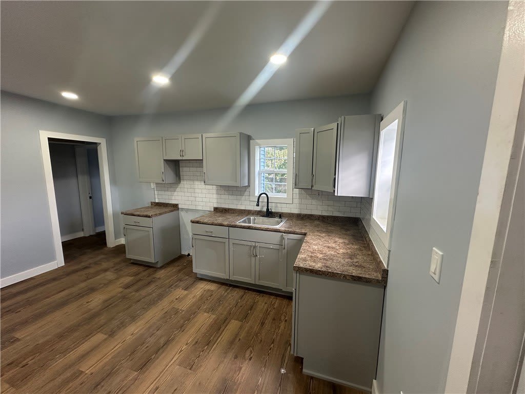 202 Franklin Apt A Street – photo 2