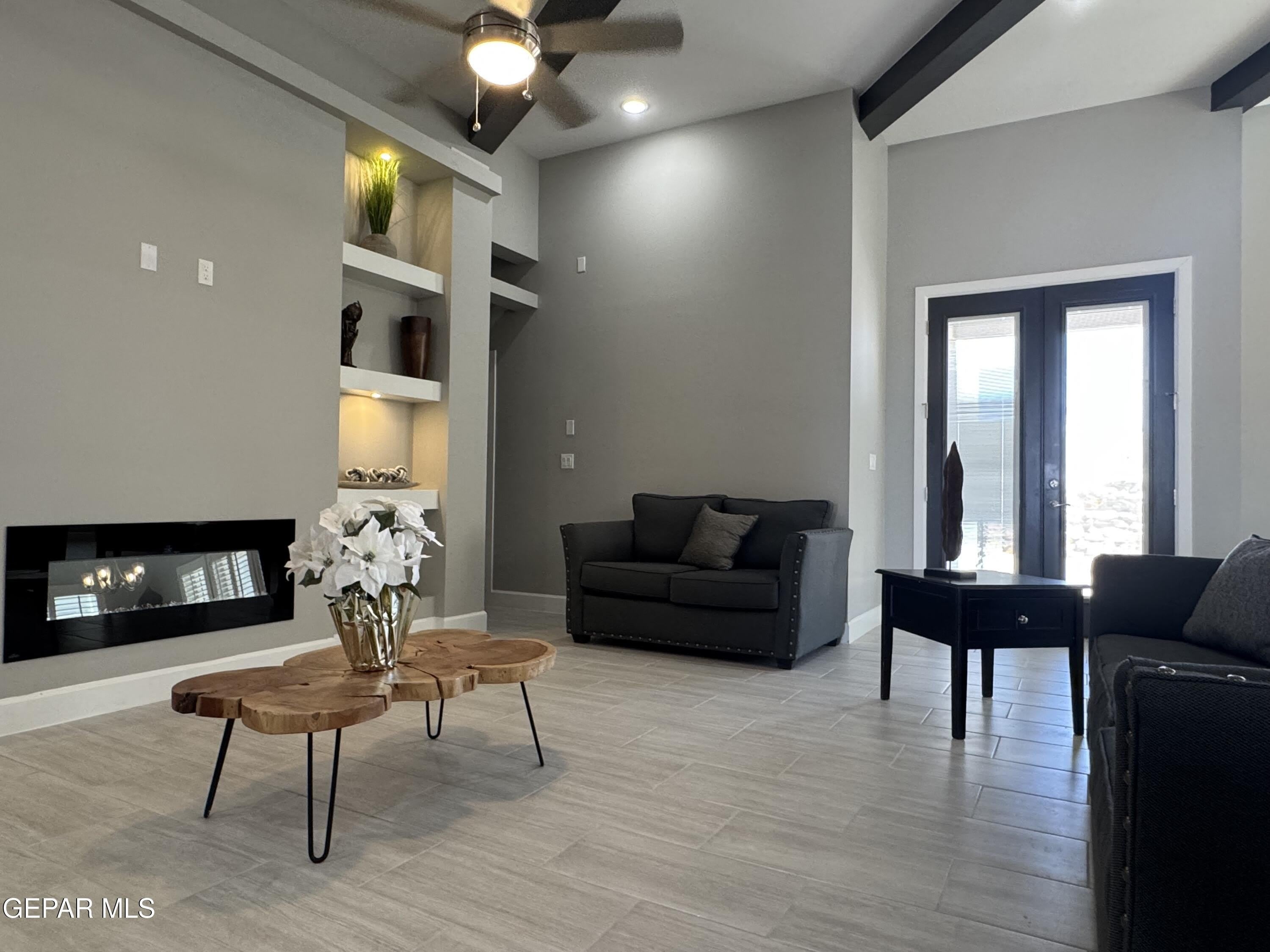 13079 Emerald Hills Avenue – photo 4