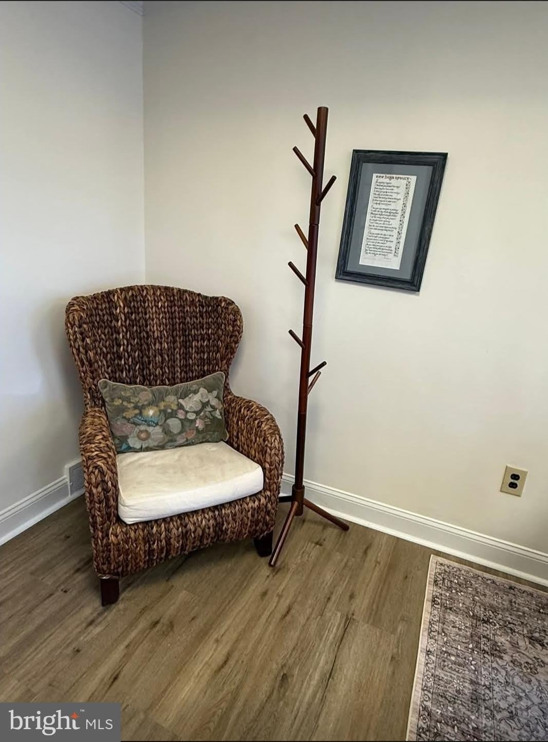 136 W LANCASTER Avenue – photo 5