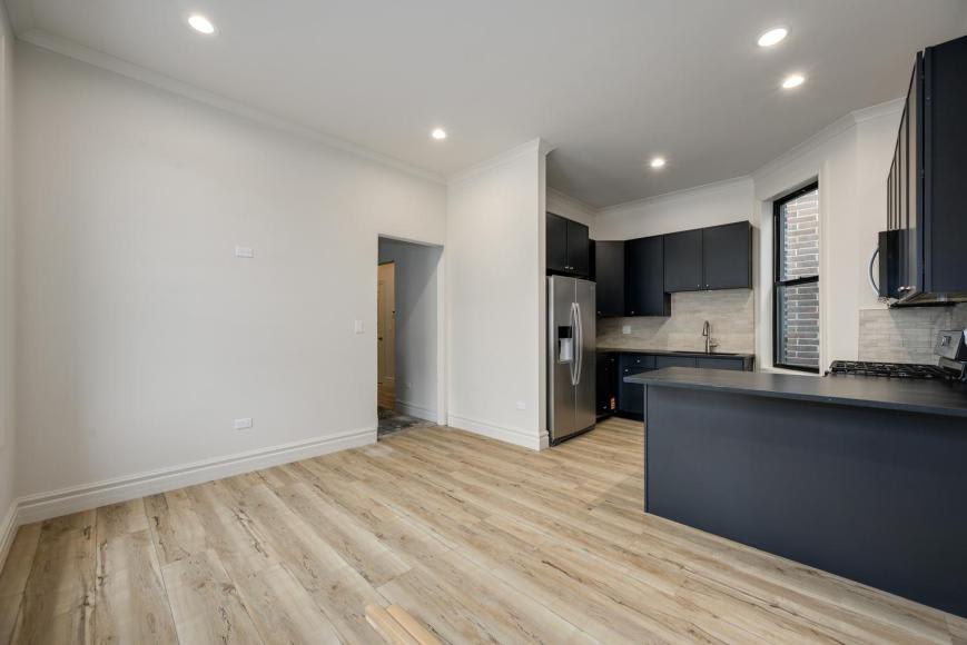 1710 West Belmont Ave. – photo 2