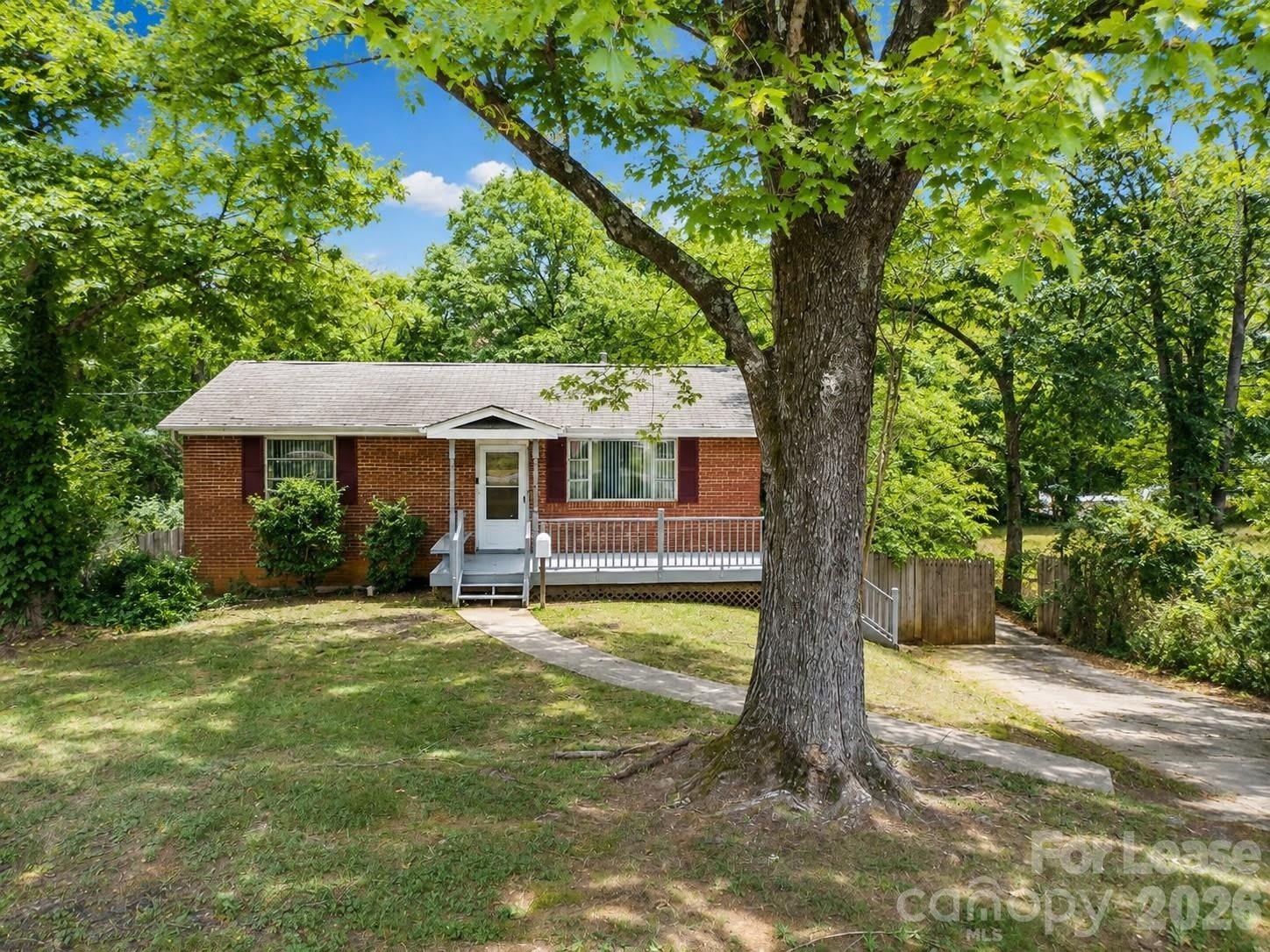 2143 Finchley Drive – photo 1