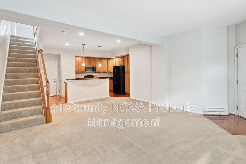 15072 Leicestershire St – photo 5